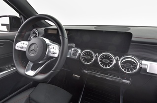 Mercedes-Benz EQB vaihtoauto