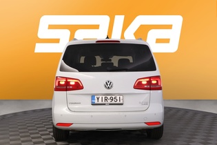 Volkswagen Touran vaihtoauto