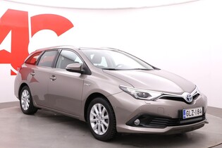 Toyota Auris vaihtoauto