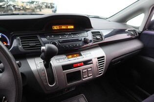 Honda Fr-V vaihtoauto