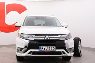Mitsubishi Outlander PHEV vaihtoauto
