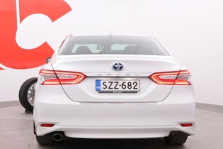 Toyota Camry vaihtoauto