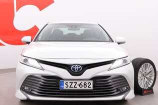 Toyota Camry vaihtoauto