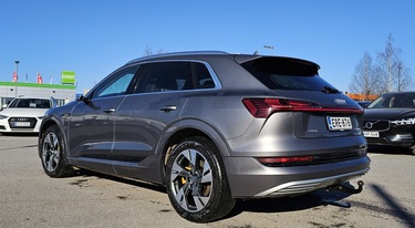 Audi e-tron vaihtoauto