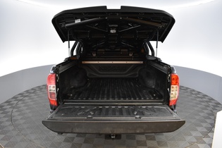 Nissan Navara vaihtoauto