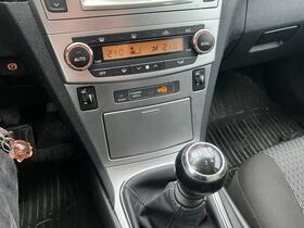 Toyota Avensis vaihtoauto