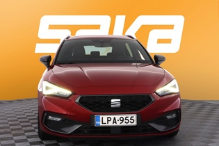 SEAT Leon Sportstourer vaihtoauto