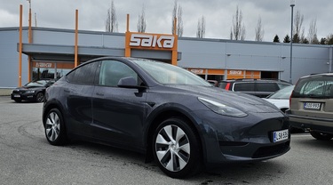 Tesla Model Y vaihtoauto