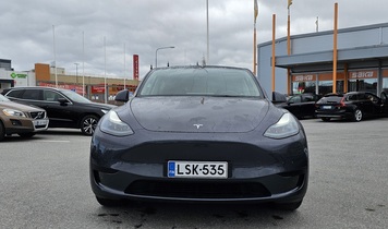 Tesla Model Y vaihtoauto