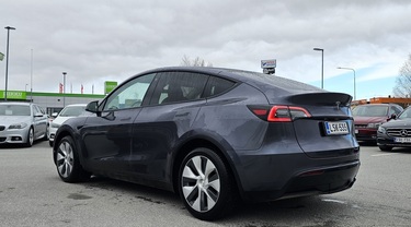 Tesla Model Y vaihtoauto