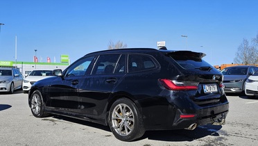 BMW 330 vaihtoauto