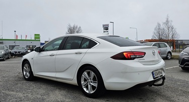 Opel Insignia vaihtoauto