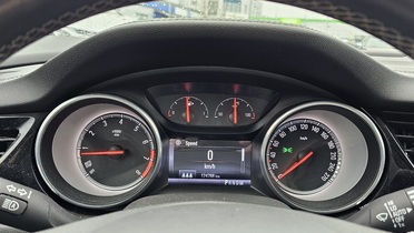 Opel Insignia vaihtoauto