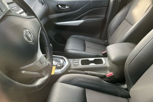 Nissan Navara vaihtoauto