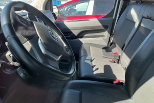 Opel Vivaro vaihtoauto