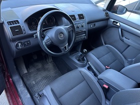 Volkswagen Touran vaihtoauto