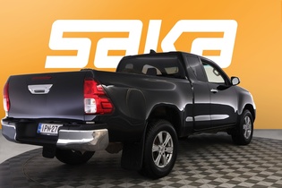 Toyota Hilux vaihtoauto