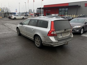 Volvo V70 vaihtoauto
