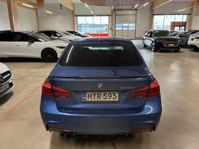 BMW 330 vaihtoauto