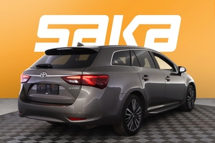 Toyota Avensis vaihtoauto