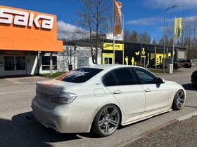 BMW 330 vaihtoauto