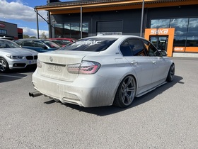 BMW 330 vaihtoauto