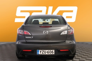 Mazda 3 vaihtoauto