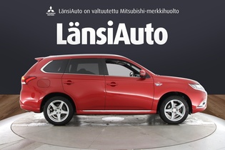 Mitsubishi Outlander PHEV vaihtoauto