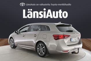 Toyota Avensis vaihtoauto