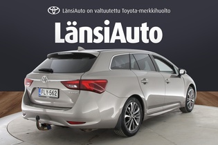 Toyota Avensis vaihtoauto