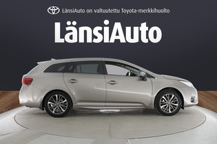 Toyota Avensis vaihtoauto