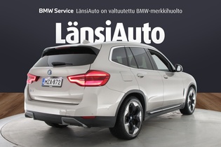 BMW iX3 vaihtoauto