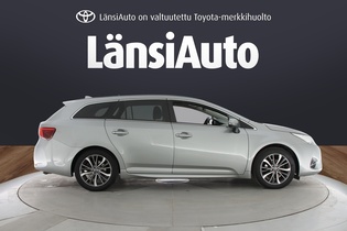 Toyota Avensis vaihtoauto