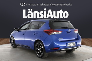 Toyota Auris vaihtoauto