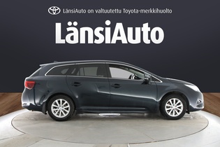 Toyota Avensis vaihtoauto