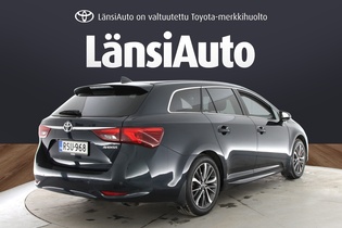 Toyota Avensis vaihtoauto