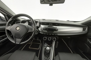 Alfa Romeo Giulietta vaihtoauto