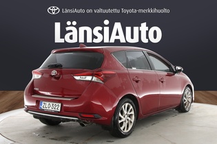 Toyota Auris vaihtoauto
