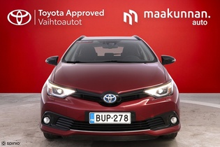 Toyota Auris vaihtoauto