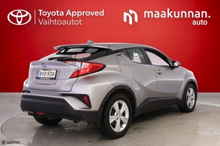 Toyota C-HR vaihtoauto