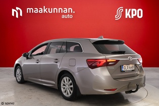 Toyota Avensis vaihtoauto
