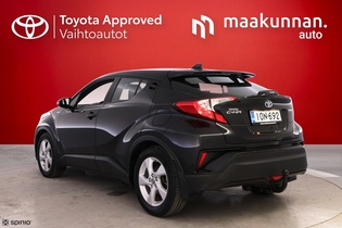 Toyota C-HR vaihtoauto