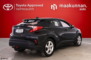 Toyota C-HR vaihtoauto