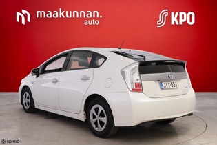 Toyota Prius PHEV vaihtoauto
