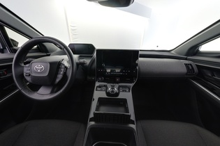 Toyota bZ4X vaihtoauto