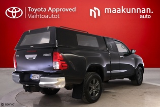 Toyota Hilux vaihtoauto