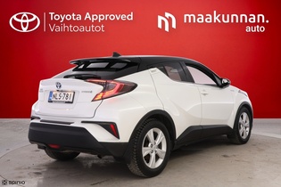 Toyota C-HR vaihtoauto