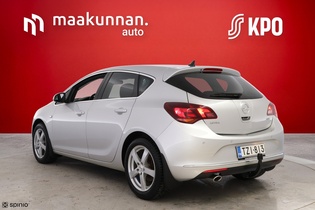Opel Astra vaihtoauto