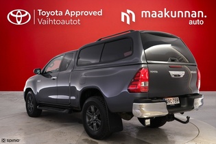 Toyota Hilux vaihtoauto