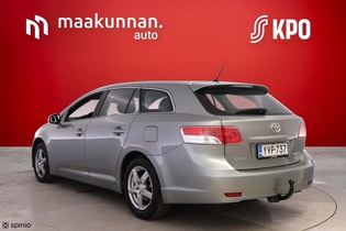 Toyota Avensis vaihtoauto